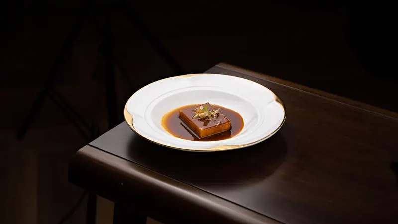 Dark chocolate, smoked caramel
